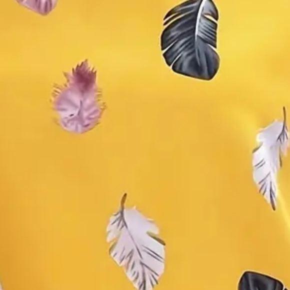 Nwot womens feather print blouse - Picture 3 of 5